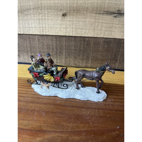 St Nicholas Square Sleigh Ride Christmas Village Accessory with Box - Picture 1 of 7